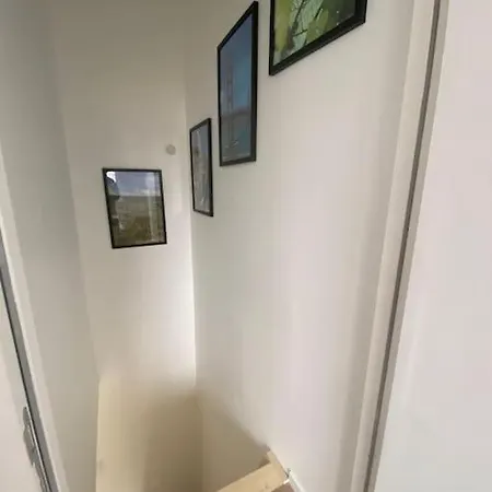 Maison De *